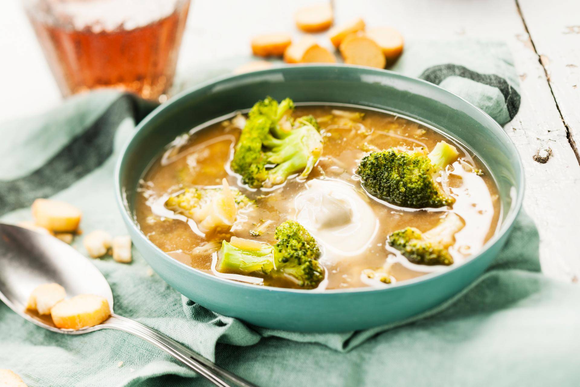 Zwiebel-Brokkoli-Suppe - Rezepte Cookeo | Krups