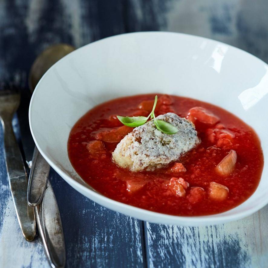Erdbeer-Rhabarber Grütze mit süßen Grießnocken - Rezepte Prep & Cook | Krups