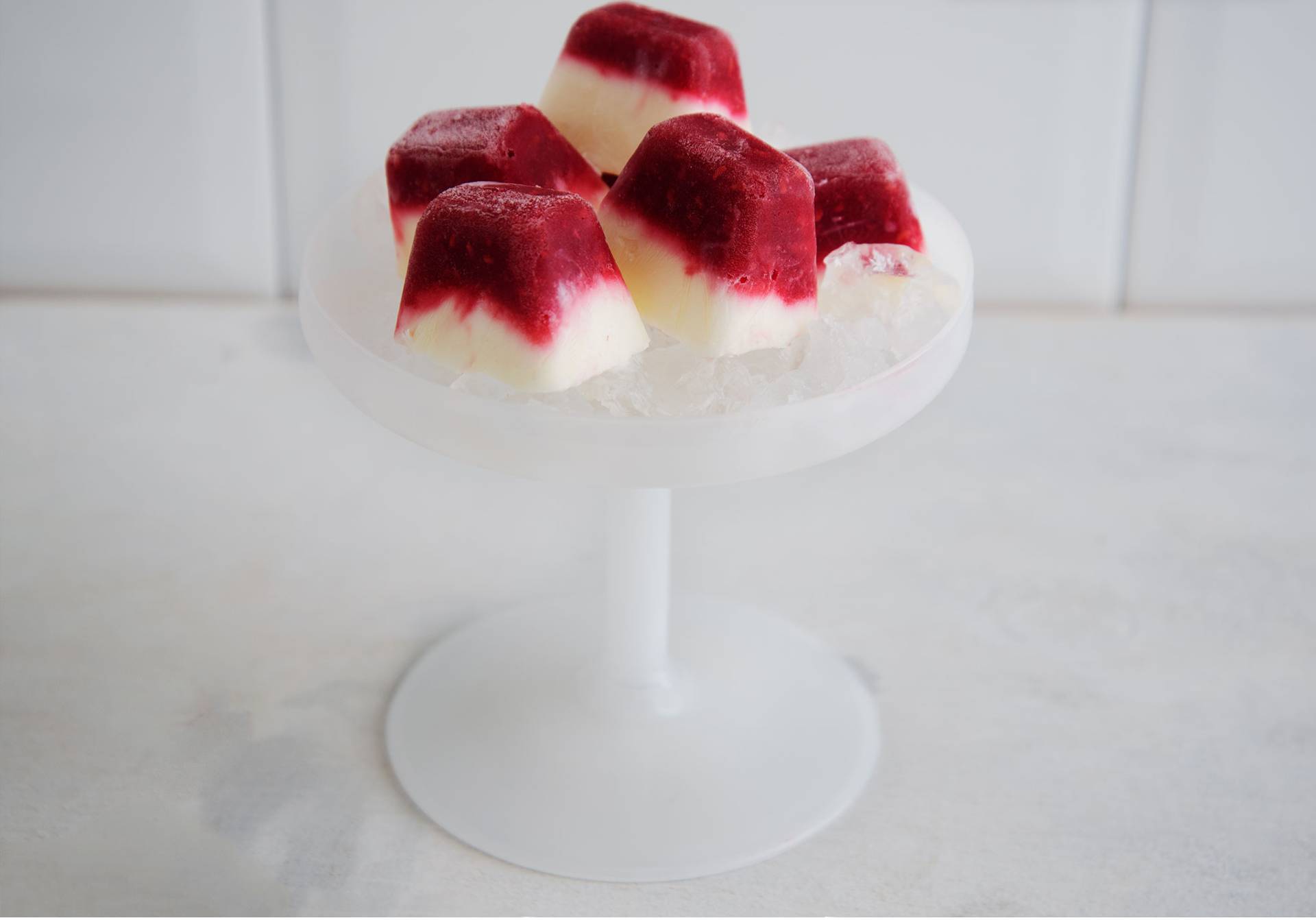 Frozen-Yoghurt-Bites mit Himbeeren - Rezepte undefined | Krups