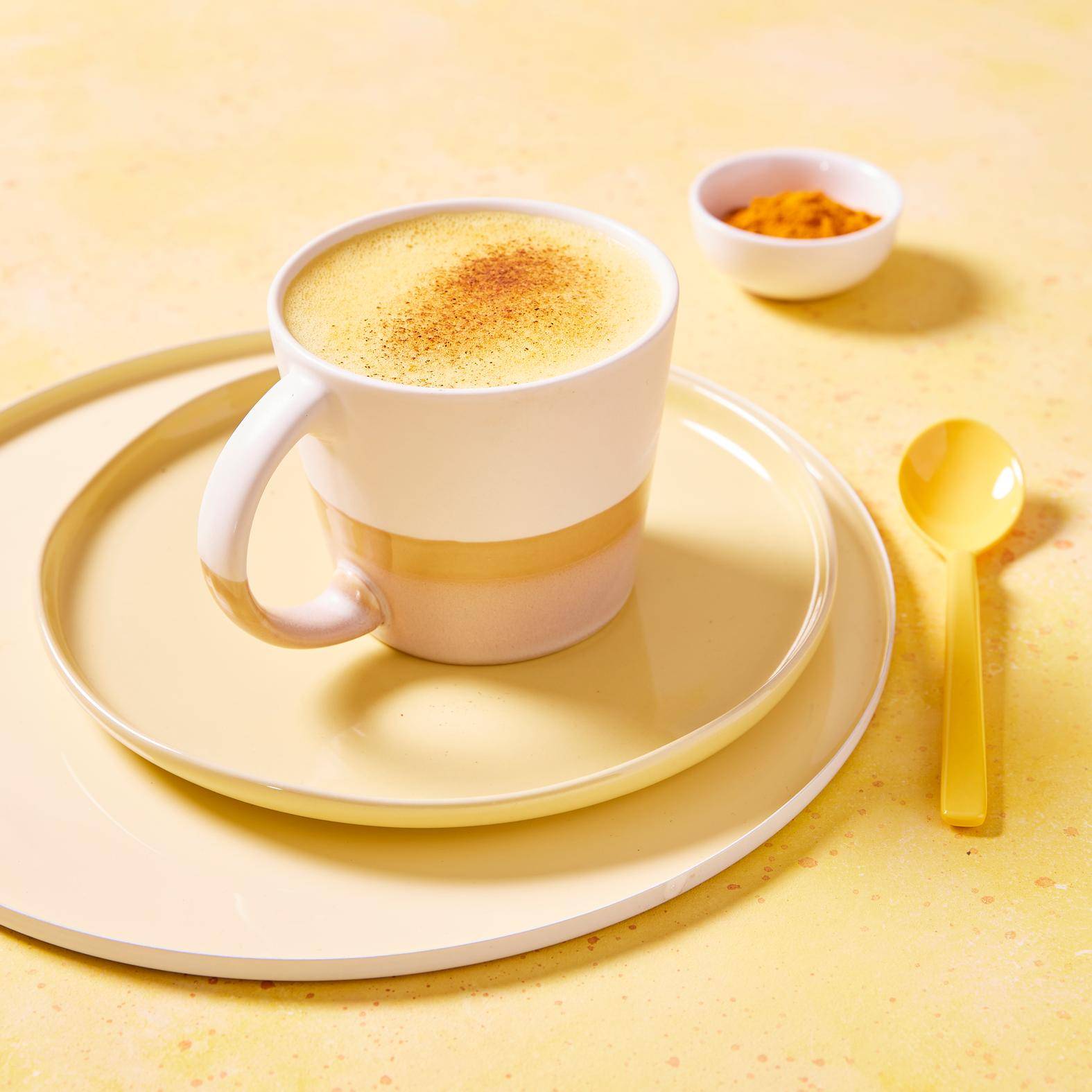 Goldener Latte mit selbstgemachter Hafermilch - Rezepte Perfectmix + | Krups