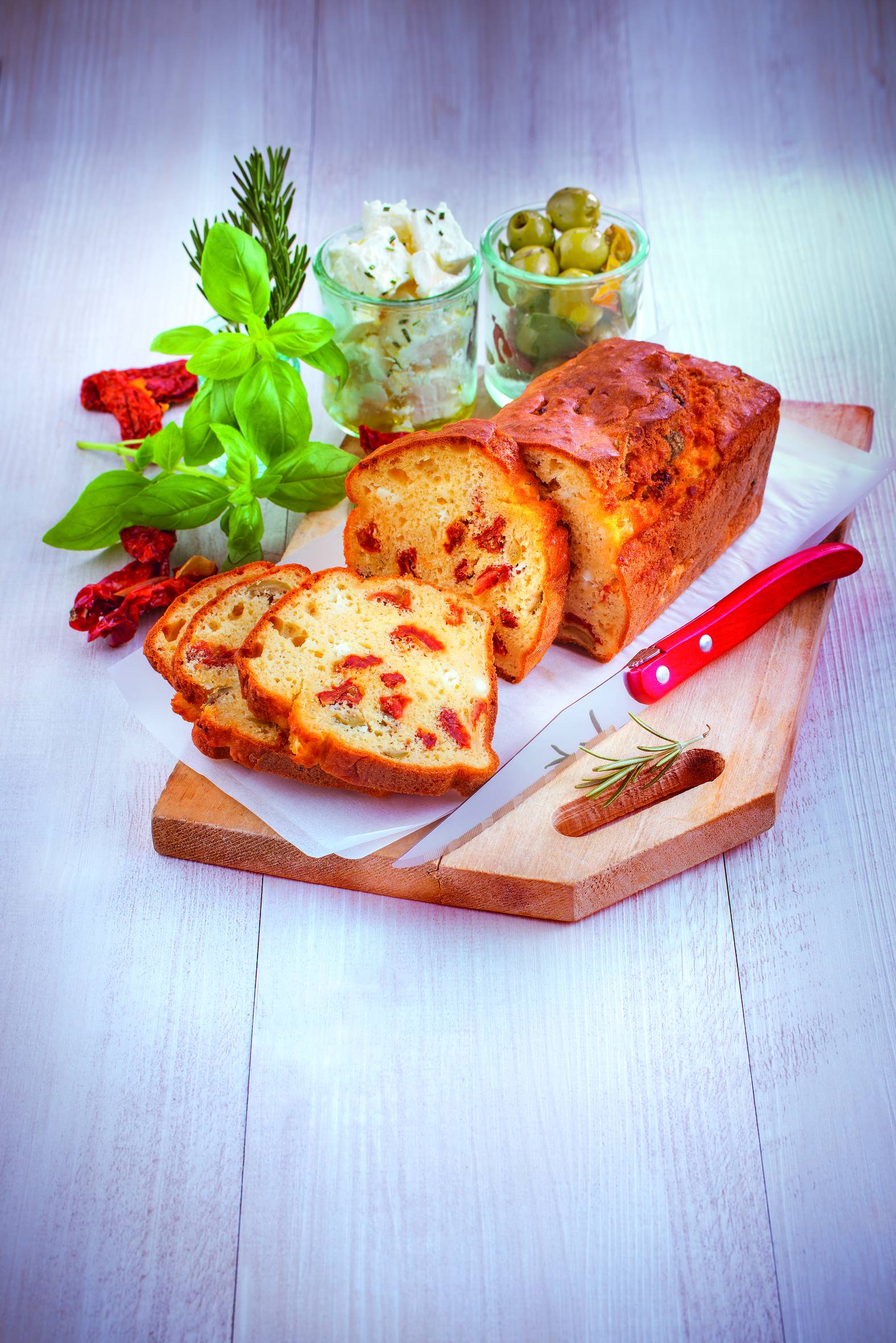 Kuchen mit sonnengetrockneten Tomaten, Oliven und Feta - Rezepte Kitchen Machines Touch/Touch + | Krups