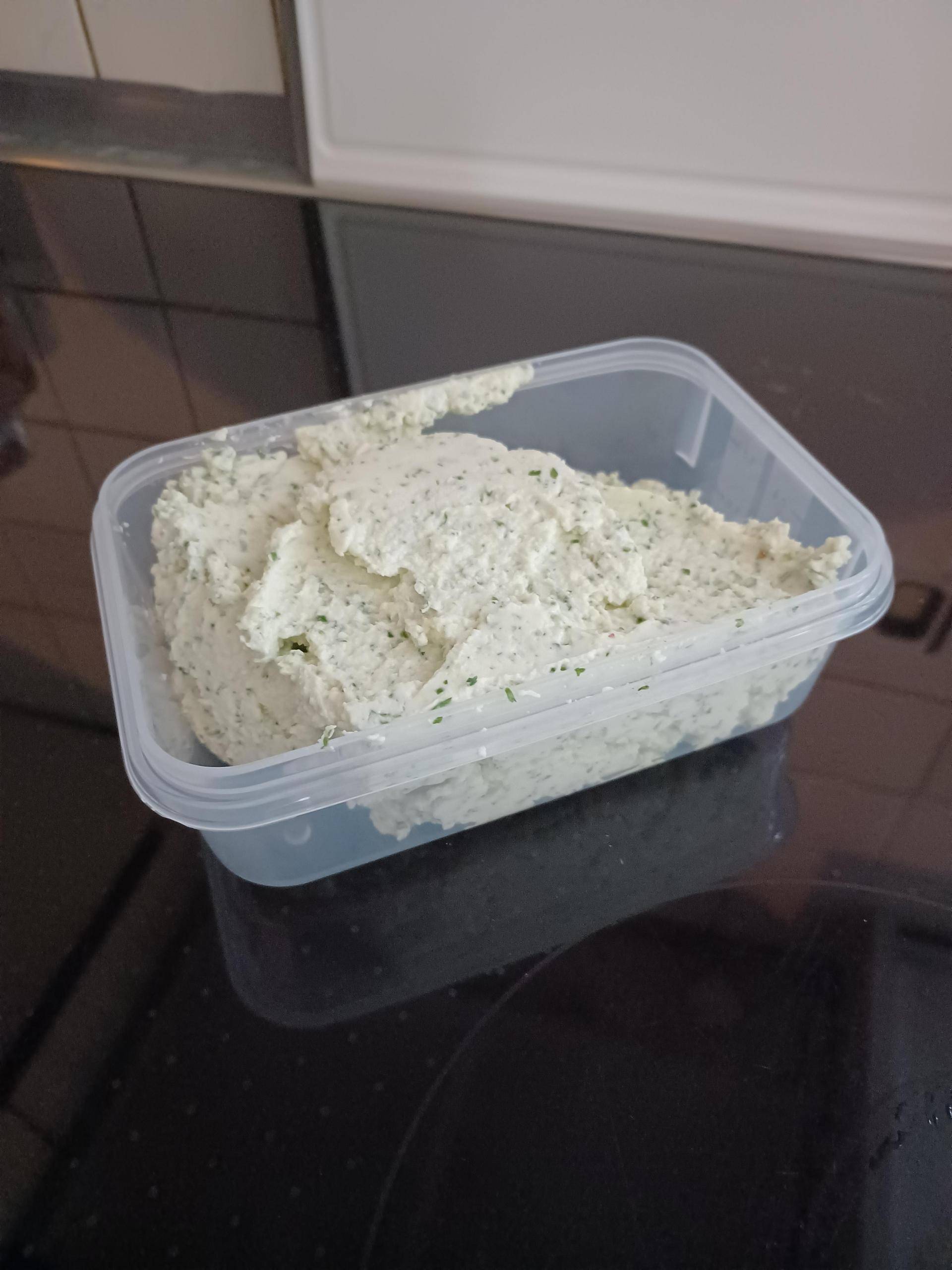 Feta-Frischkäse-Knoblauch-Aufstrich - Rezepte Prep & Cook | Krups
