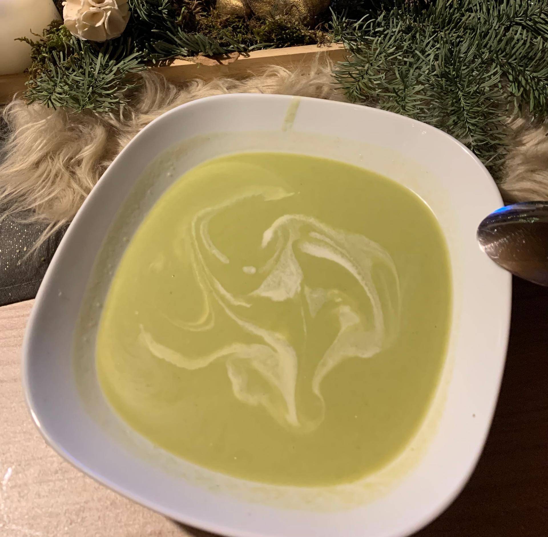 Brokkoli-Blauschimmelkäse-Suppe - Rezepte Prep & Cook XL | Krups