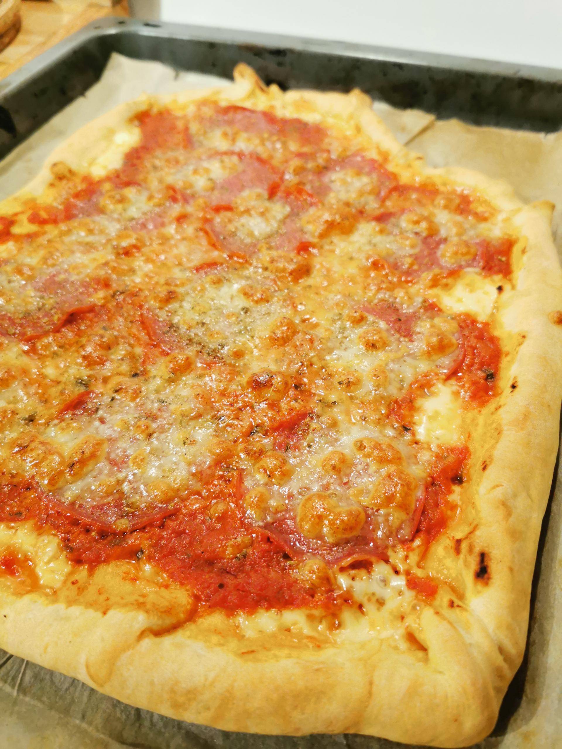 Pizza mit Käserand - Rezepte Prep & Cook | Krups