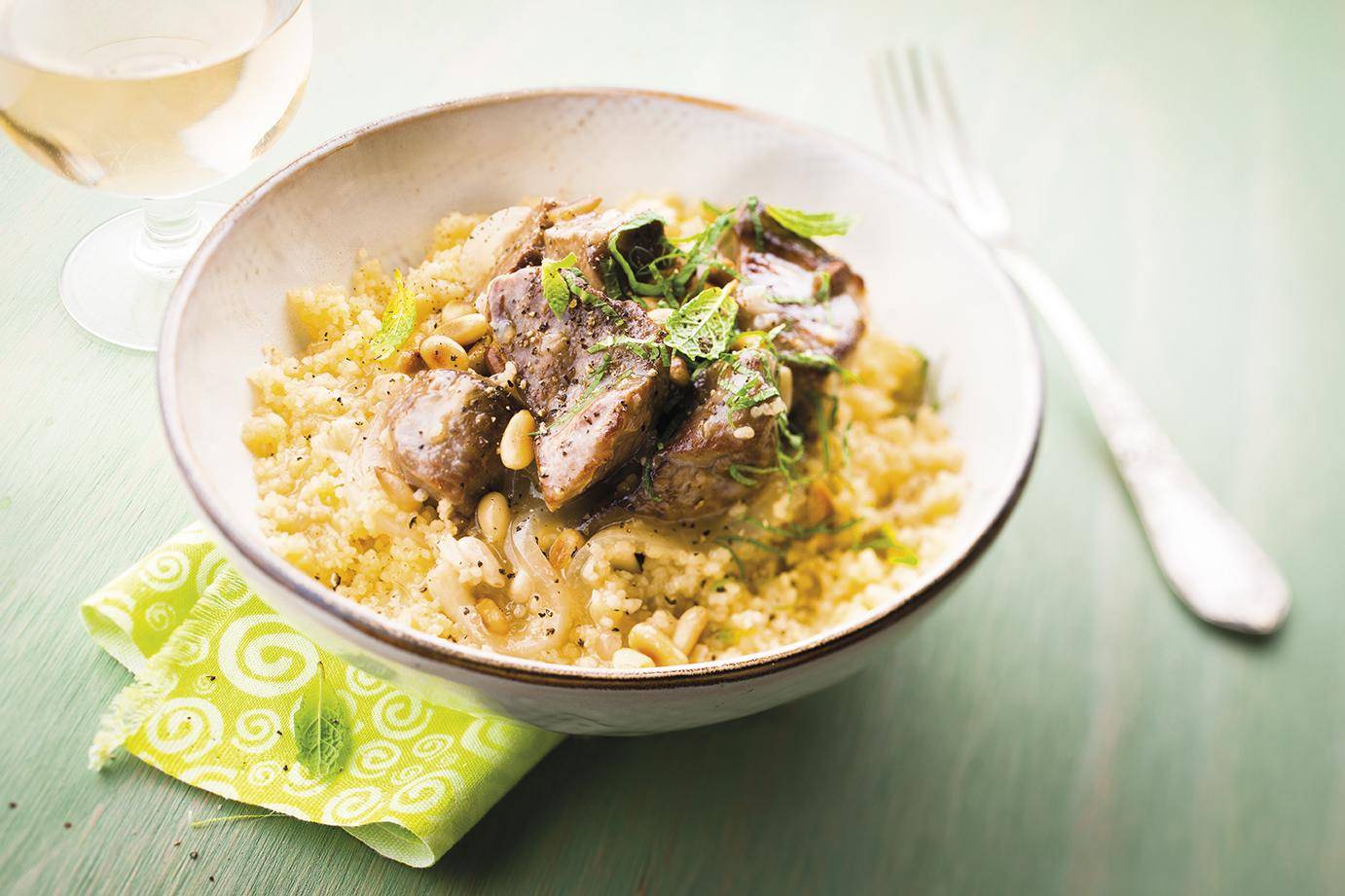 Gebratenes Lamm mit Pinienkernen - Rezepte Cookeo | Krups