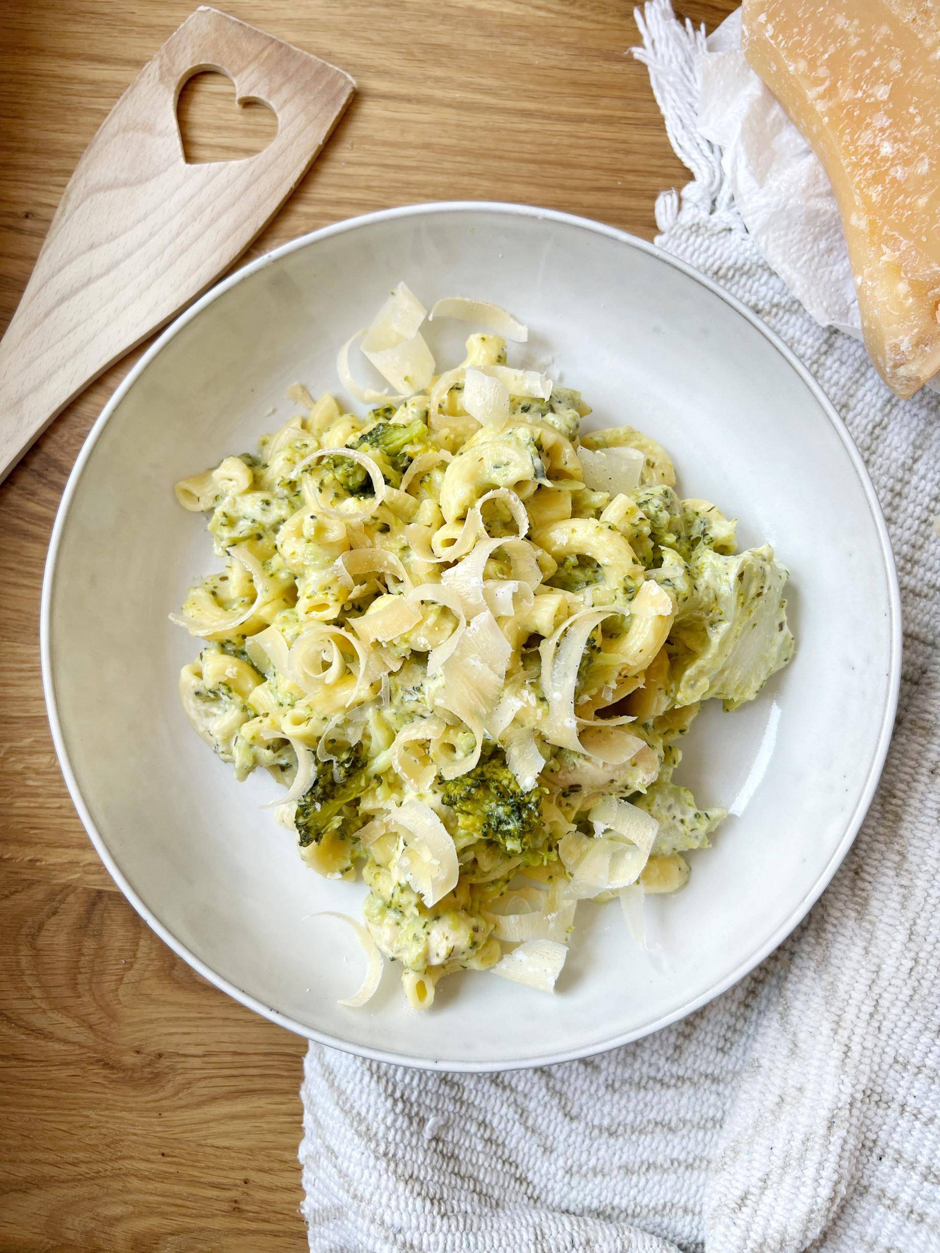 Nudeln in Brokkoli-Käsesauce - Rezepte Cookeo | Krups