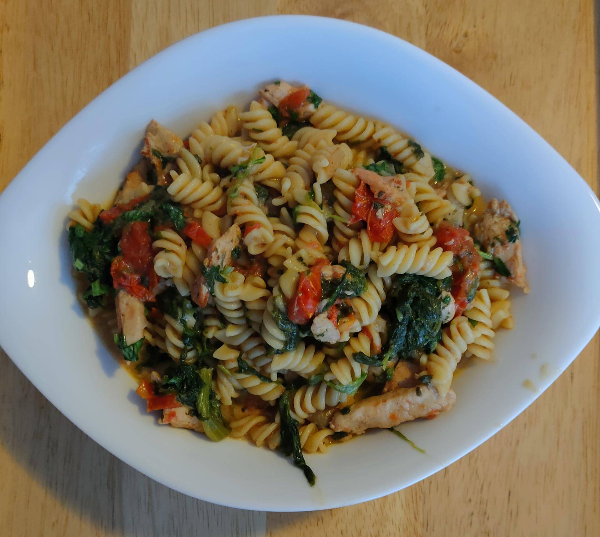 Fusilli mit Hähnchenbruststreifen - Rezepte Cookeo V3 | Krups