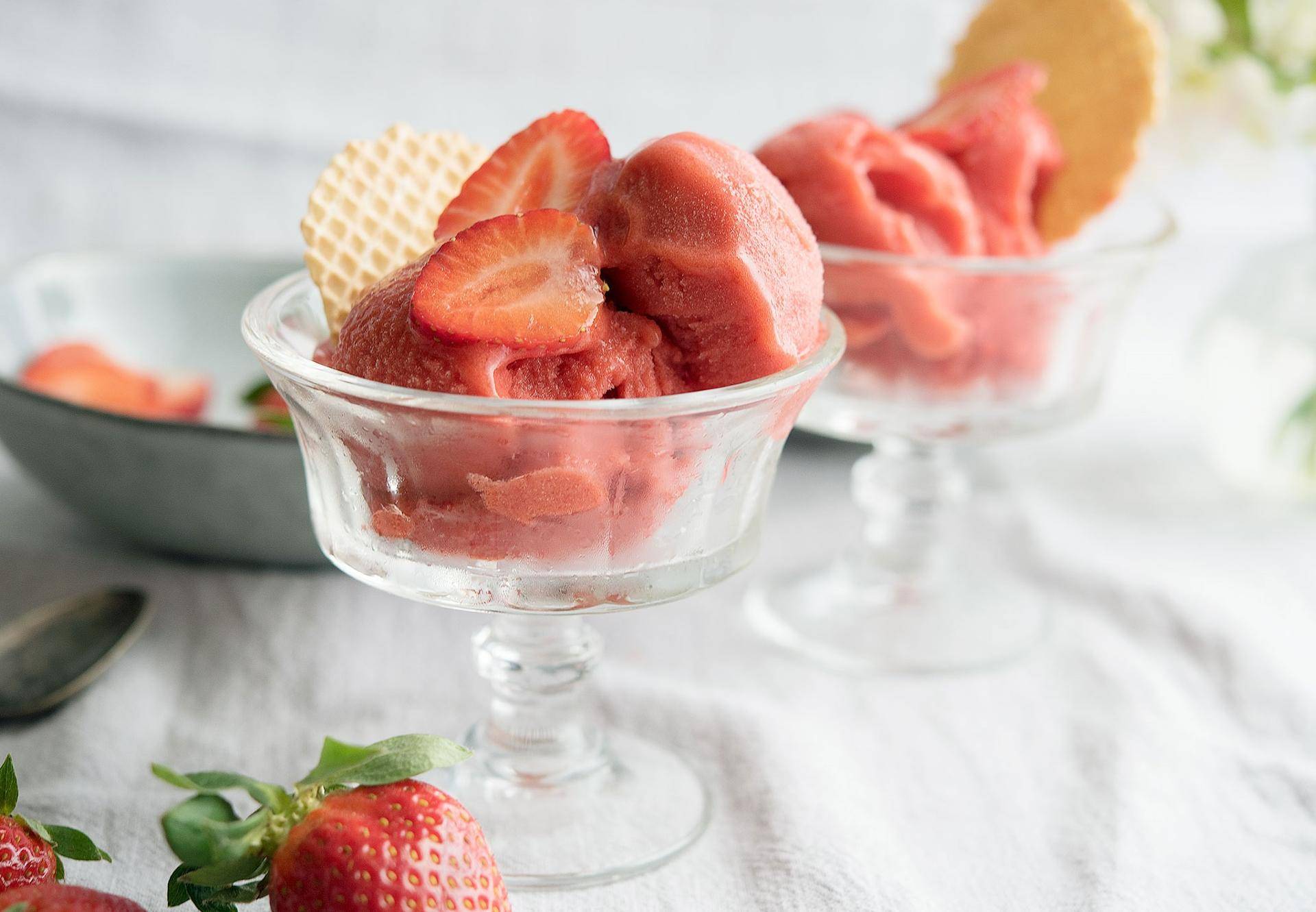 Erdbeersorbet ohne Eismaschine - Rezepte undefined | Krups