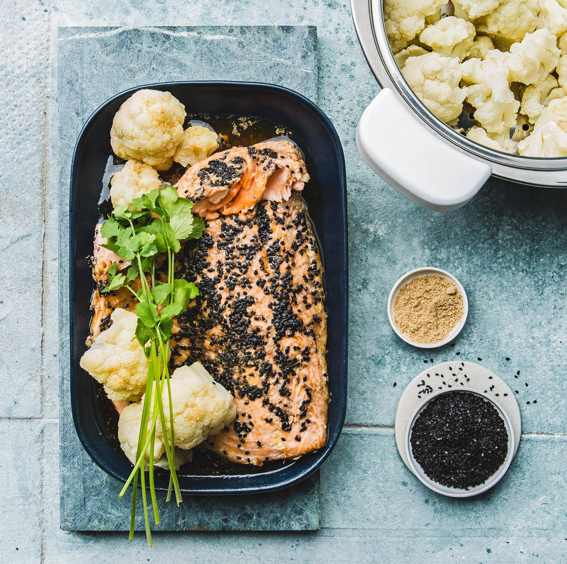 Lachs mit Tamari Sojasauce, Sesam und Gomashio Blumenkohl - Rezepte Prep & Cook | Krups