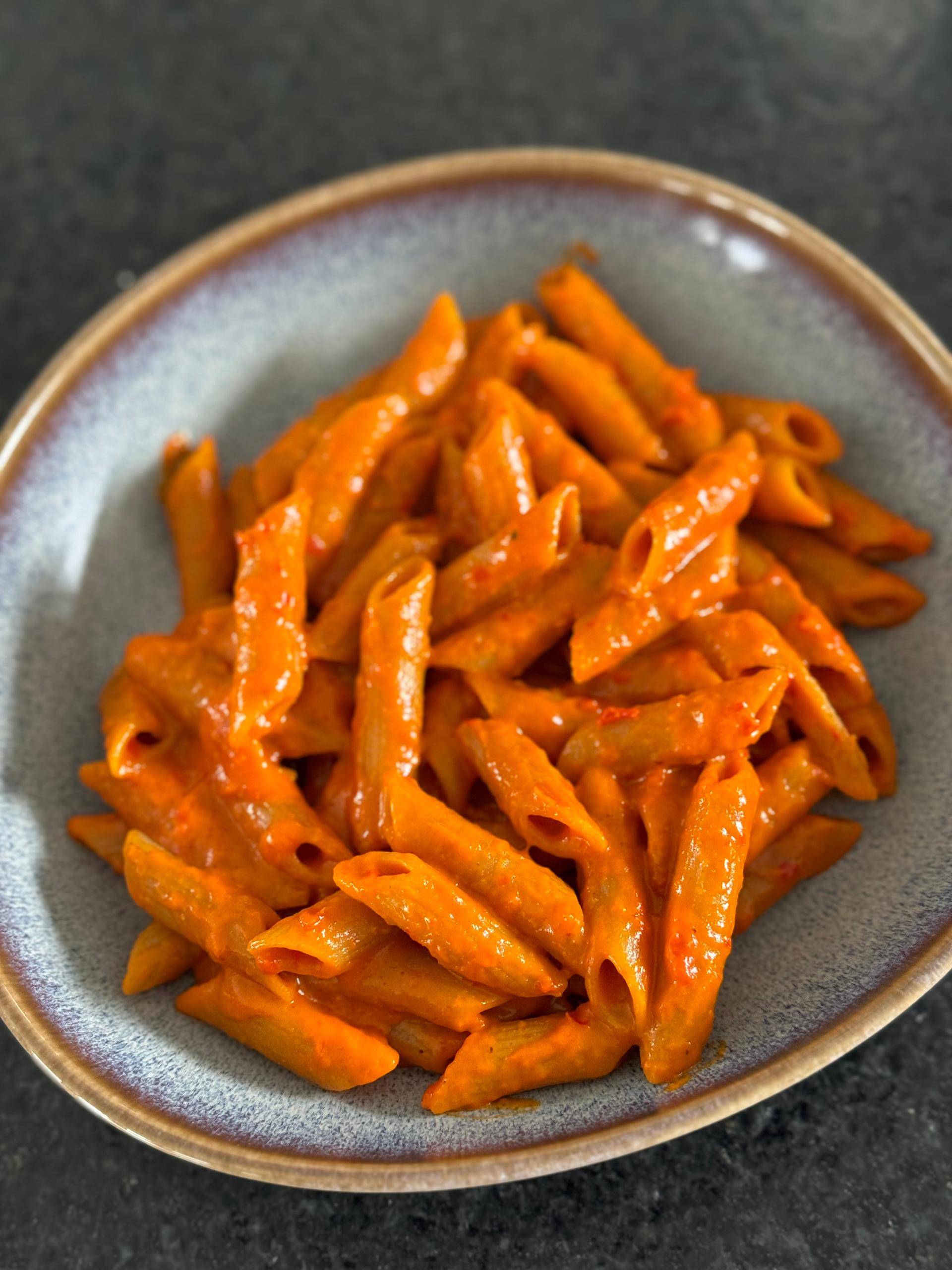One-Pot-Pasta mit Ajvarsoße - Rezepte Prep & Cook XL | Krups