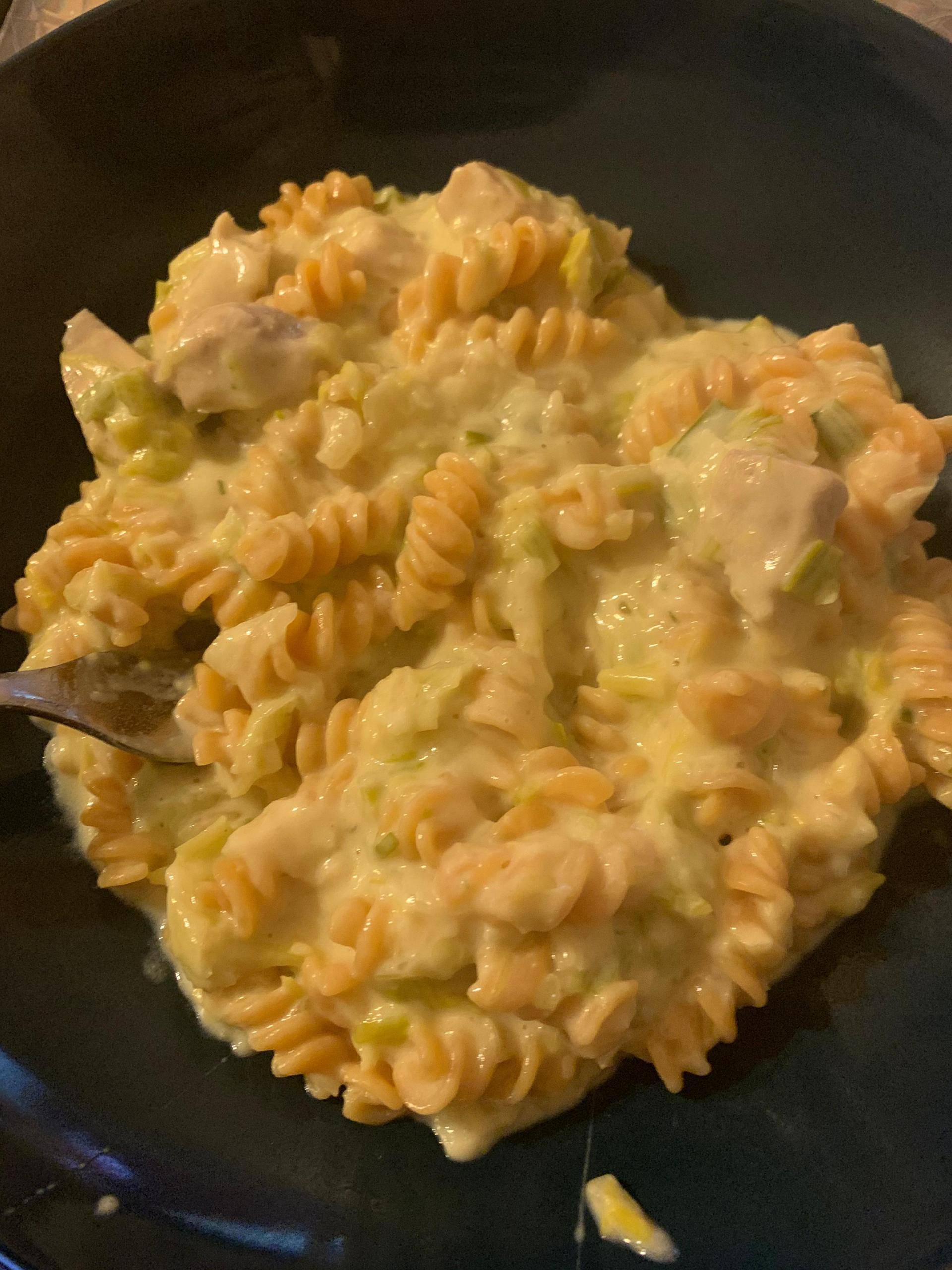 One-Pot Hühnchen-Käse-Porree-Spitzkohl pasta - Rezepte Prep & Cook | Krups