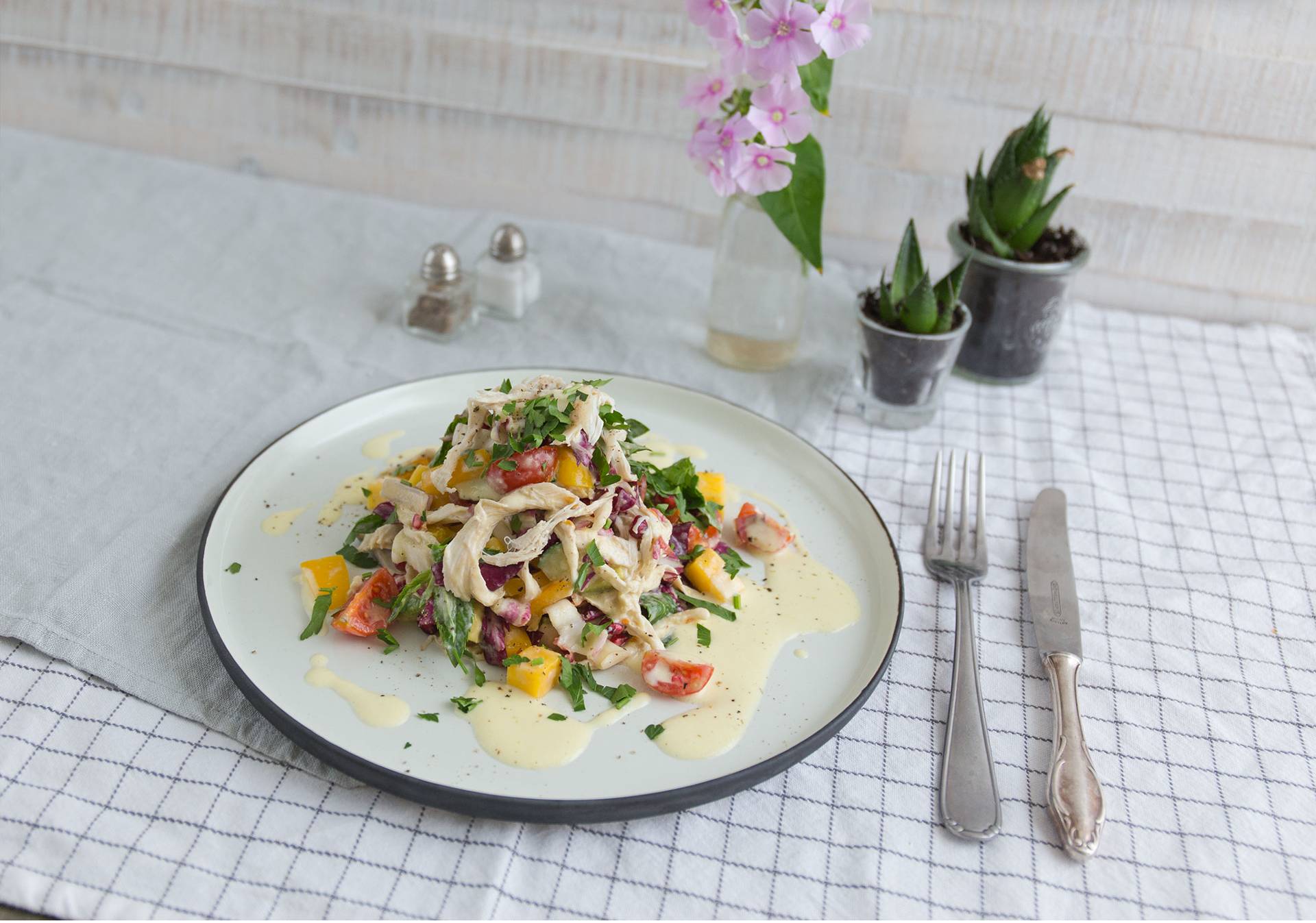 Hähnchensalat mit Mangodressing - Rezepte undefined | Krups