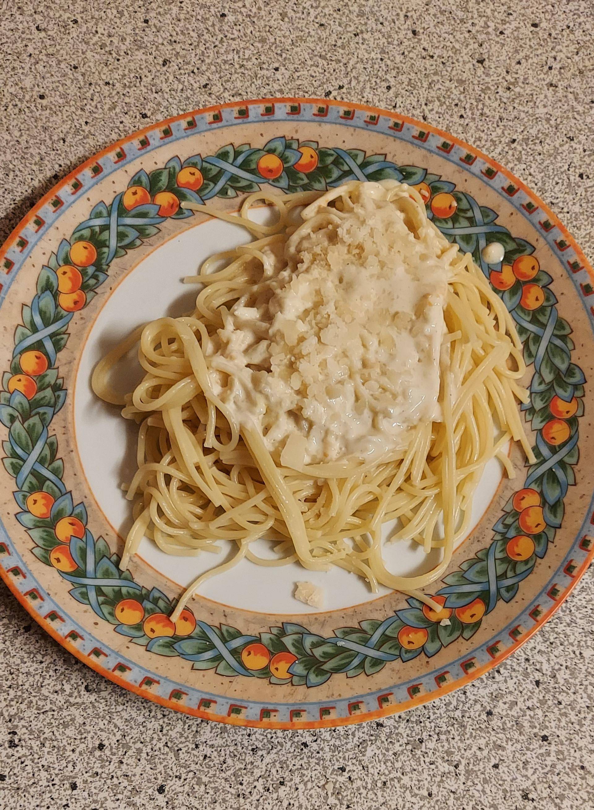 Spaghetti in cremiger Parmesan- Knoblauchsoße - Rezepte Prep & Cook | Krups