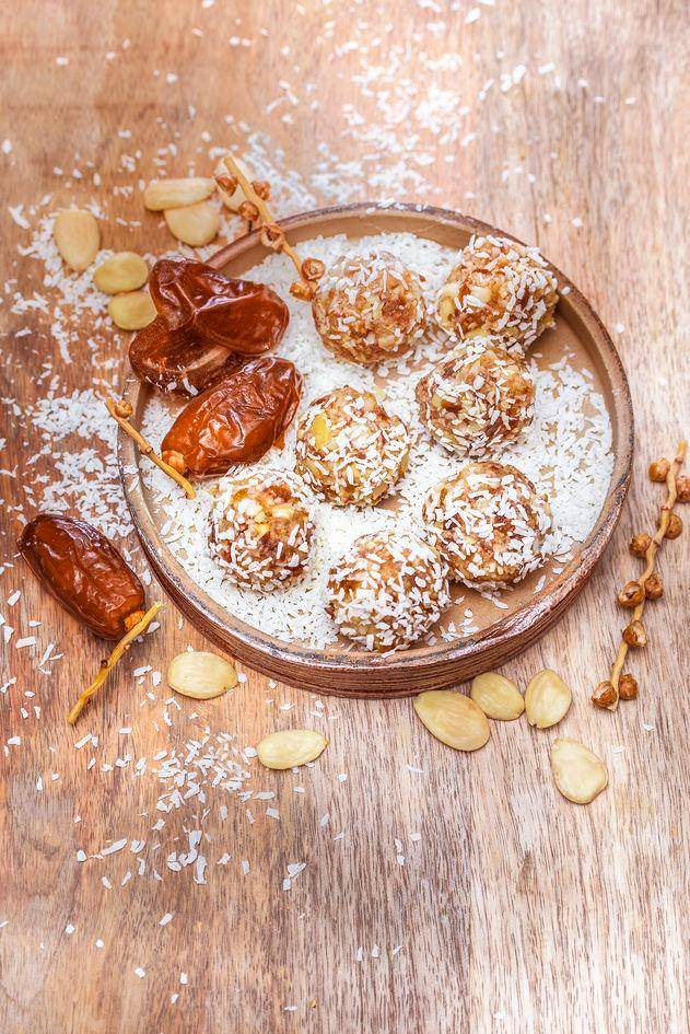 Energiebälle aus Mandeln und Kokosnuss - Rezepte Perfectmix + | Krups