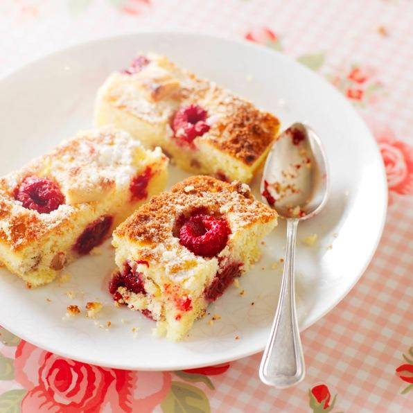 Blondies mit weißer Schokolade und roten Beeren - Rezepte Prep & Cook | Krups