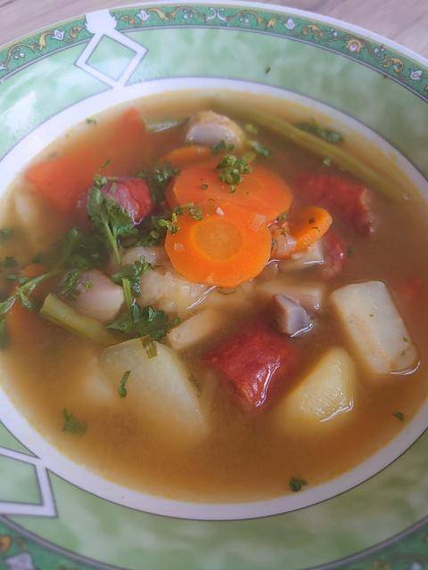 Deftiger Gemüse-Eintopf mit Mettwurst - Rezepte Prep & Cook | Krups