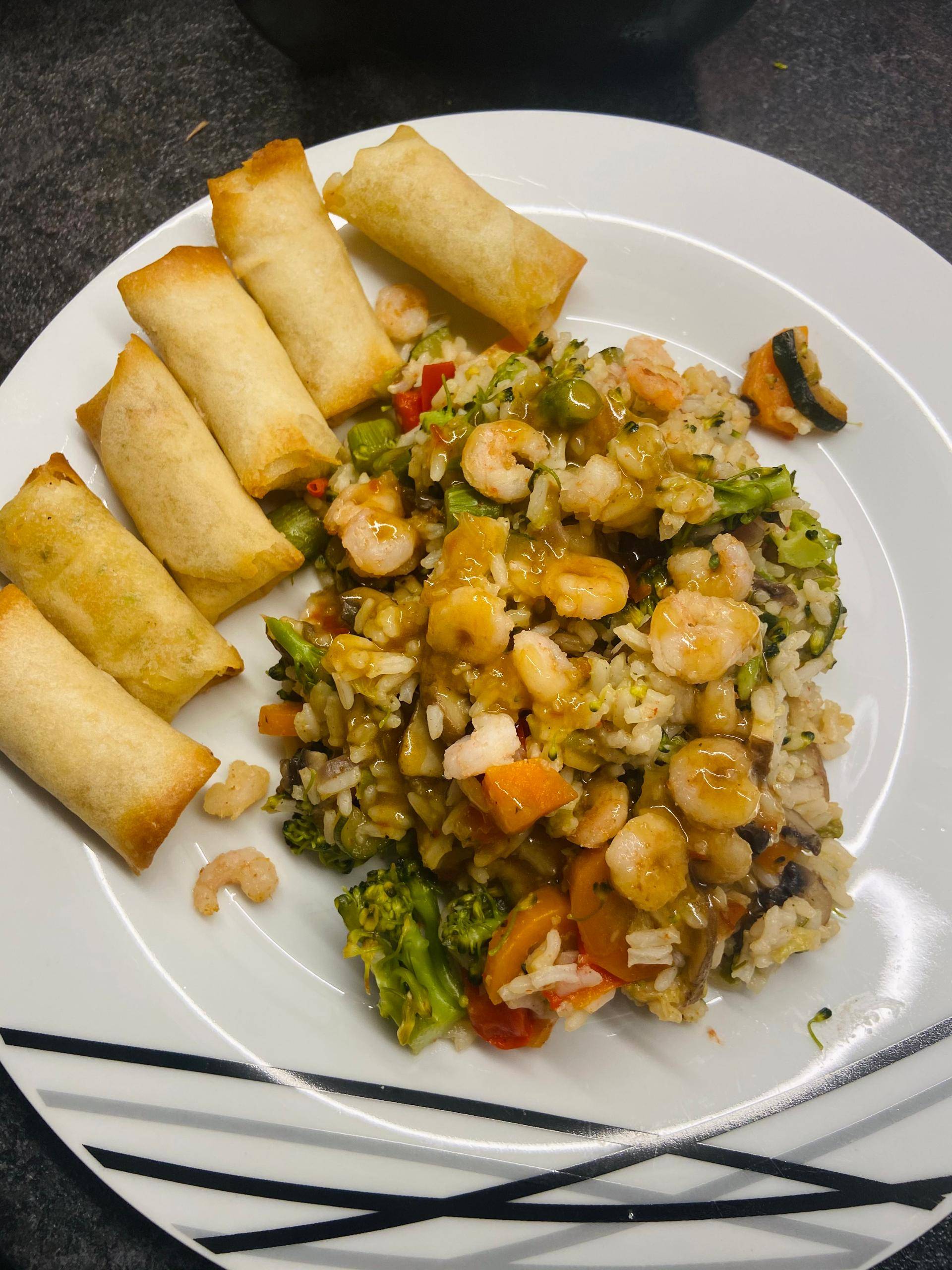 Reis mit Gemüse, Shrimps und Frühlingsrollen - Rezepte Cookeo | Krups