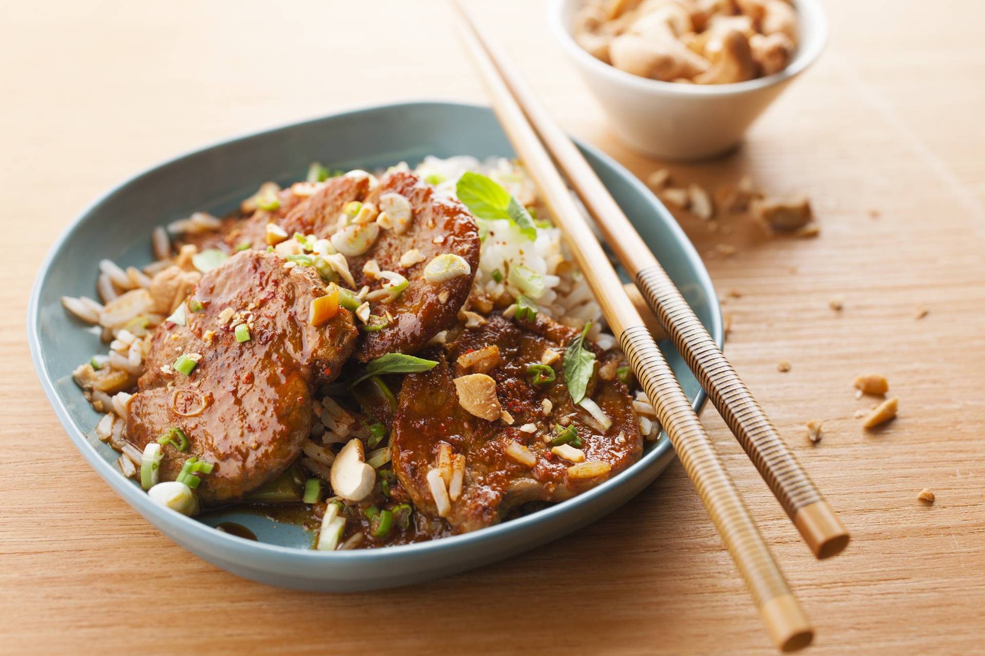 Schweinefleisch mit Chili und Cashewnüssen - Rezepte Cookeo | Krups