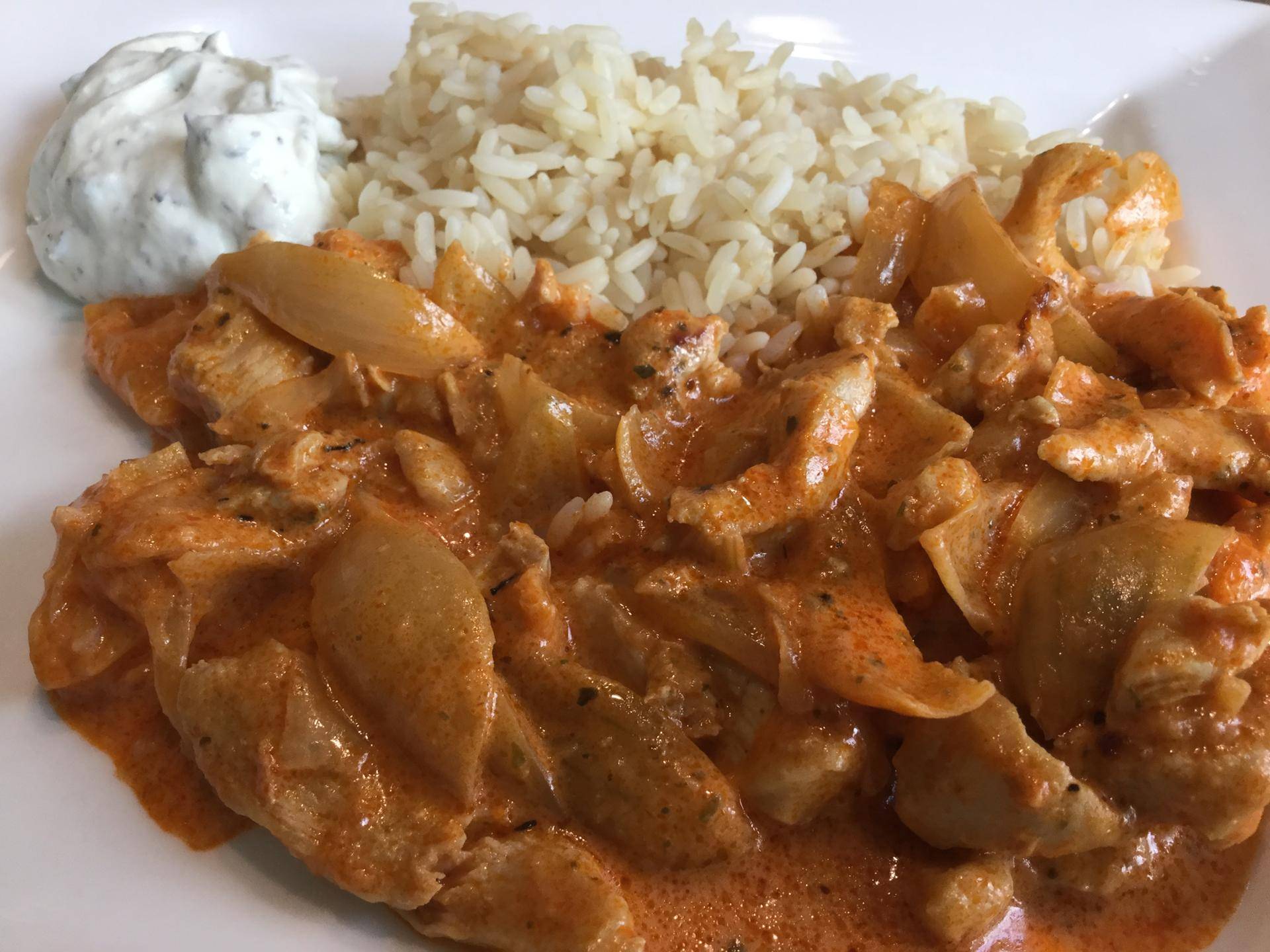 Saftiges Hähnchengyros in Tomaten-Sahne - Rezepte Cookeo | Krups