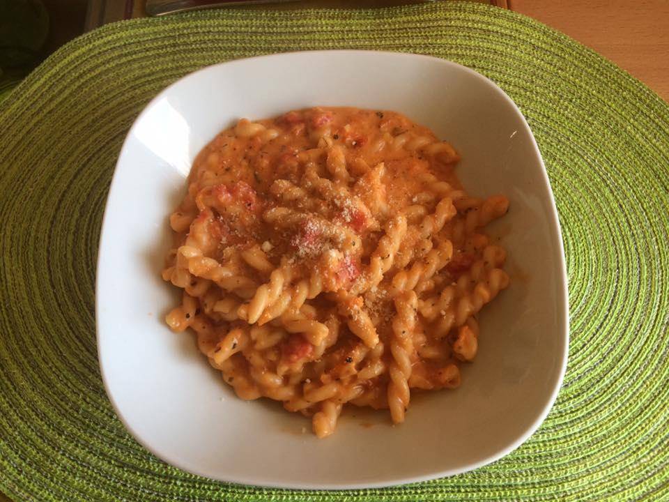 Onepot Pasta in cremiger Tomatensoße - Rezepte Prep & Cook | Krups