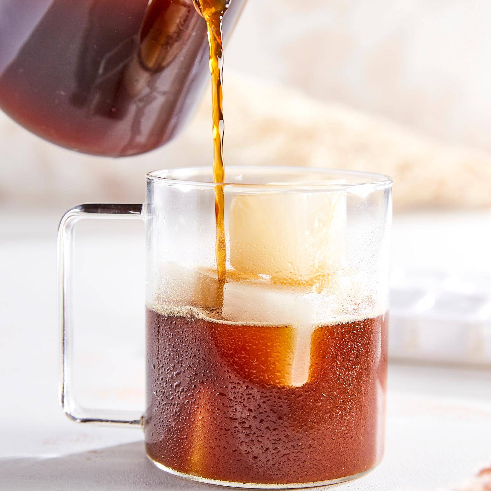 Kaffee mit Milch-Eiswürfeln - Rezepte Latte Intense | Krups