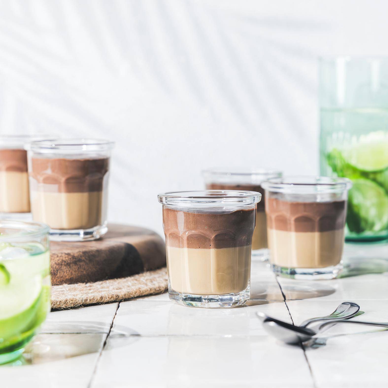 Zweifarbige Kaffee-Schokoladen-Panna Cotta - Rezepte Perfectmix + | Krups