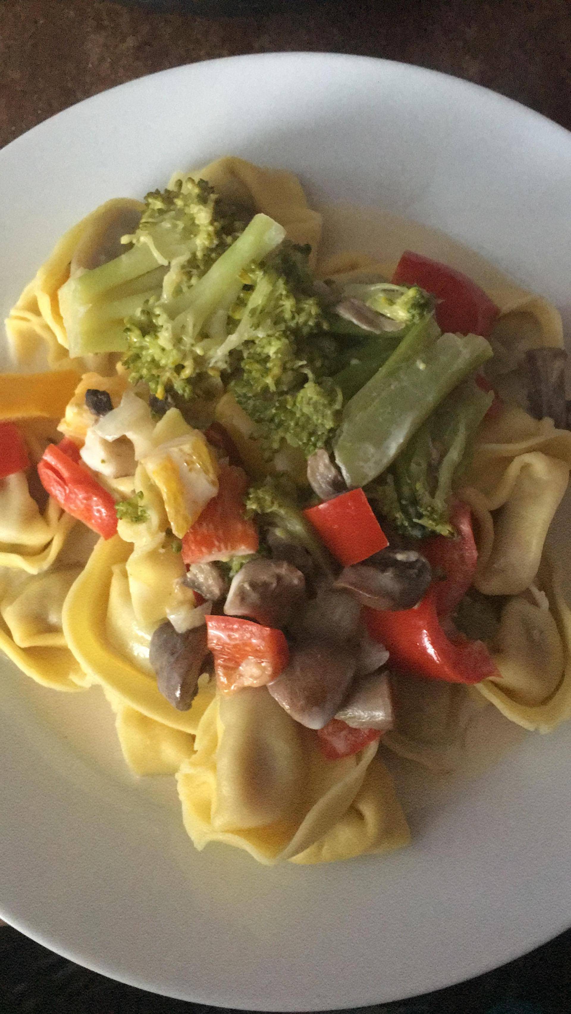 Champion-Brokkoli-Paprika-Sahnesauce - Rezepte Cookeo | Krups