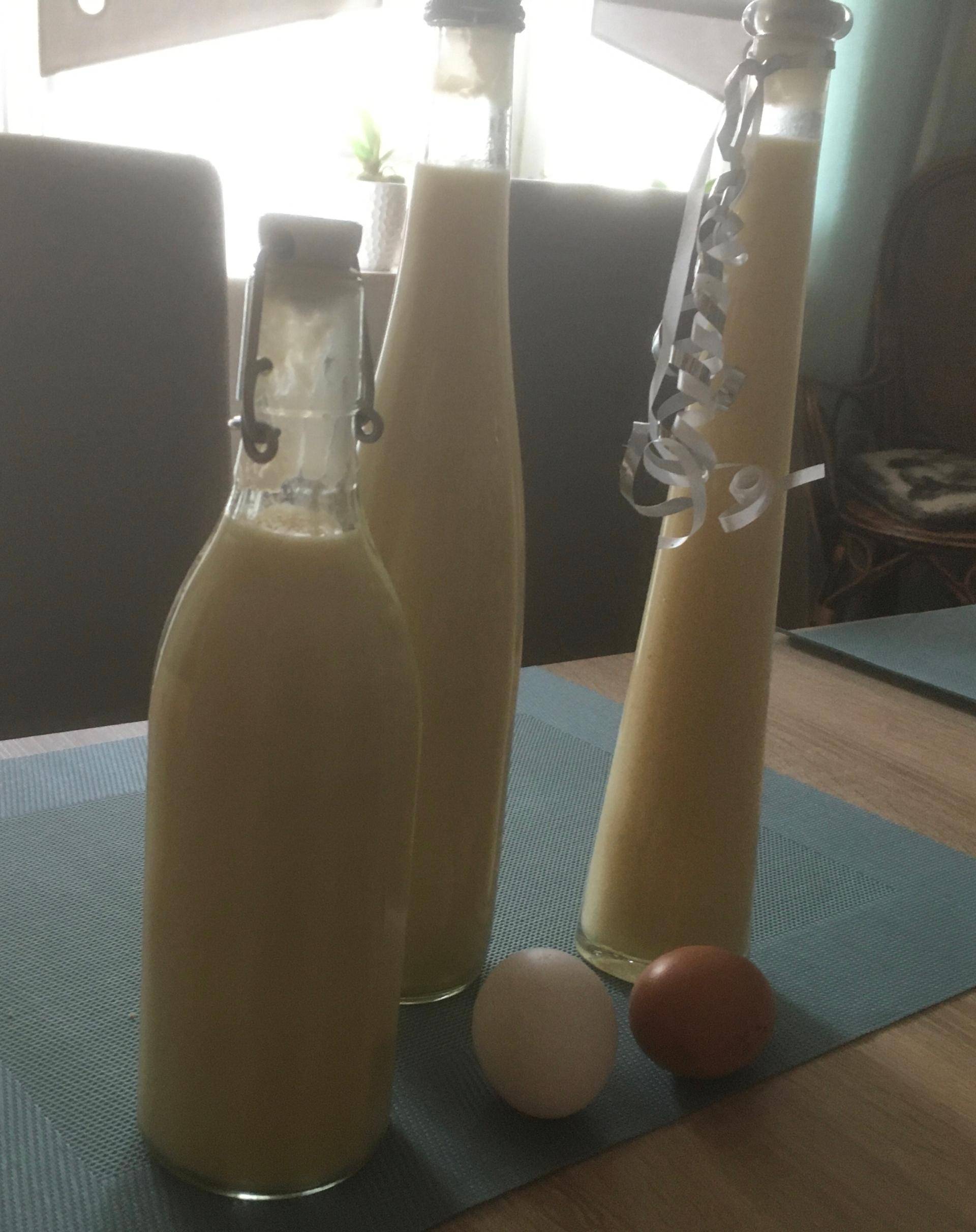 Eierlikör mit ganzen Eiern; ergibt ca. 4 Flaschen a 250 ml - Rezepte Prep & Cook | Krups