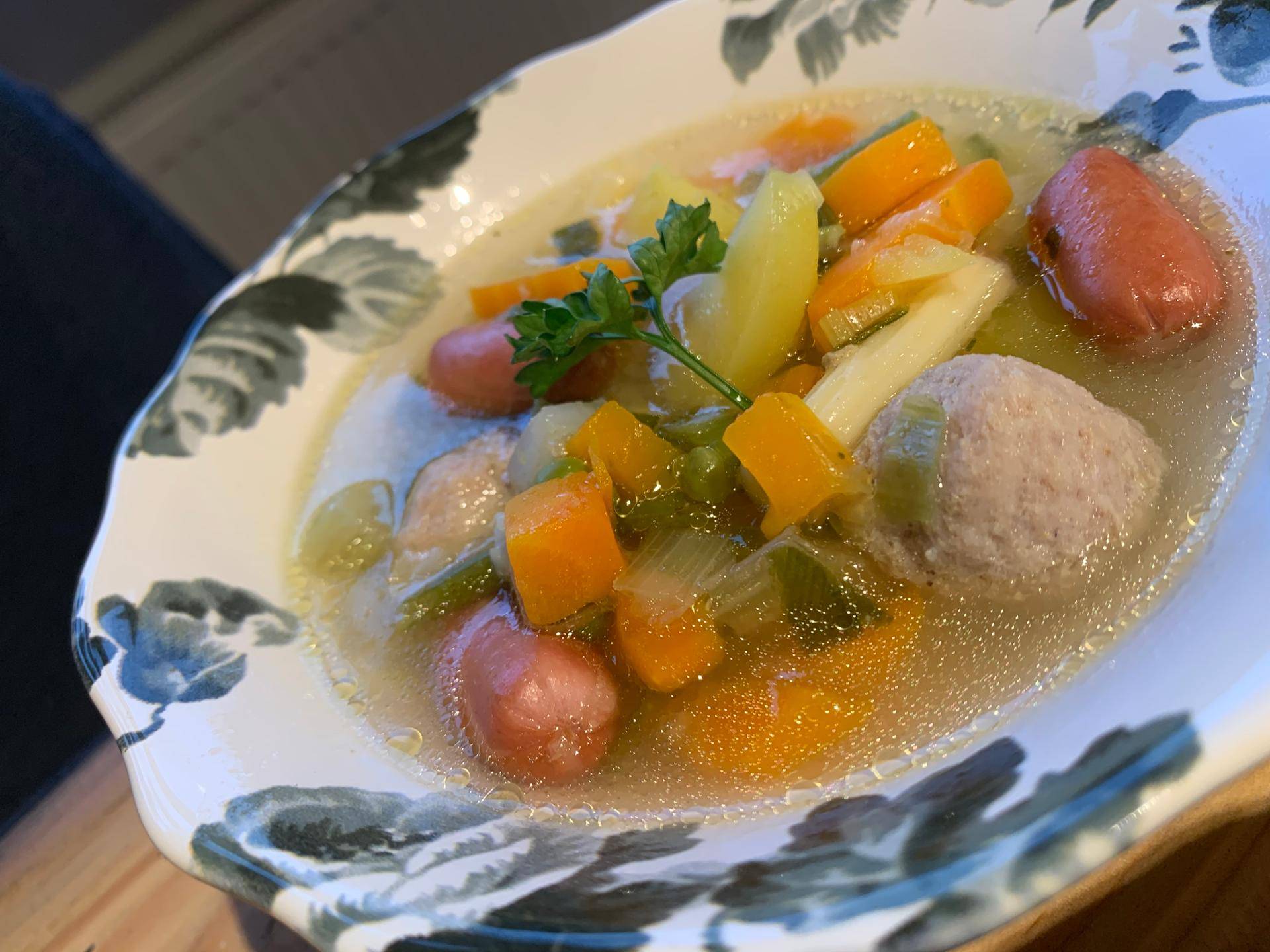 Gemüsesuppe mit Bratwurstbällchen - Rezepte Cookeo | Krups