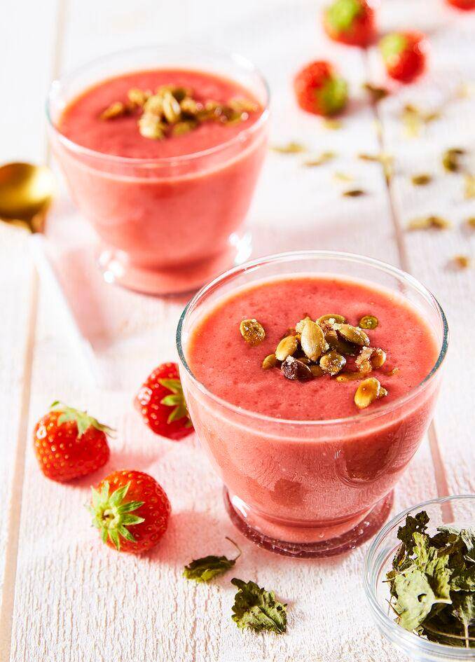 Erdbeercreme mit Zitronenmelisse und karamellisierten Kürbiskernen - Rezepte Perfectmix + | Krups