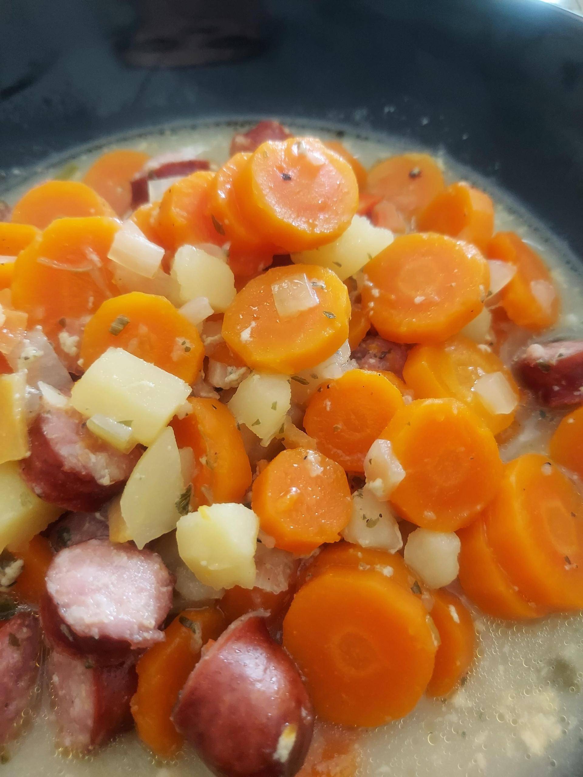 Karotten-Kartoffeleintopf mit Mettenden - Rezepte Cookeo | Krups