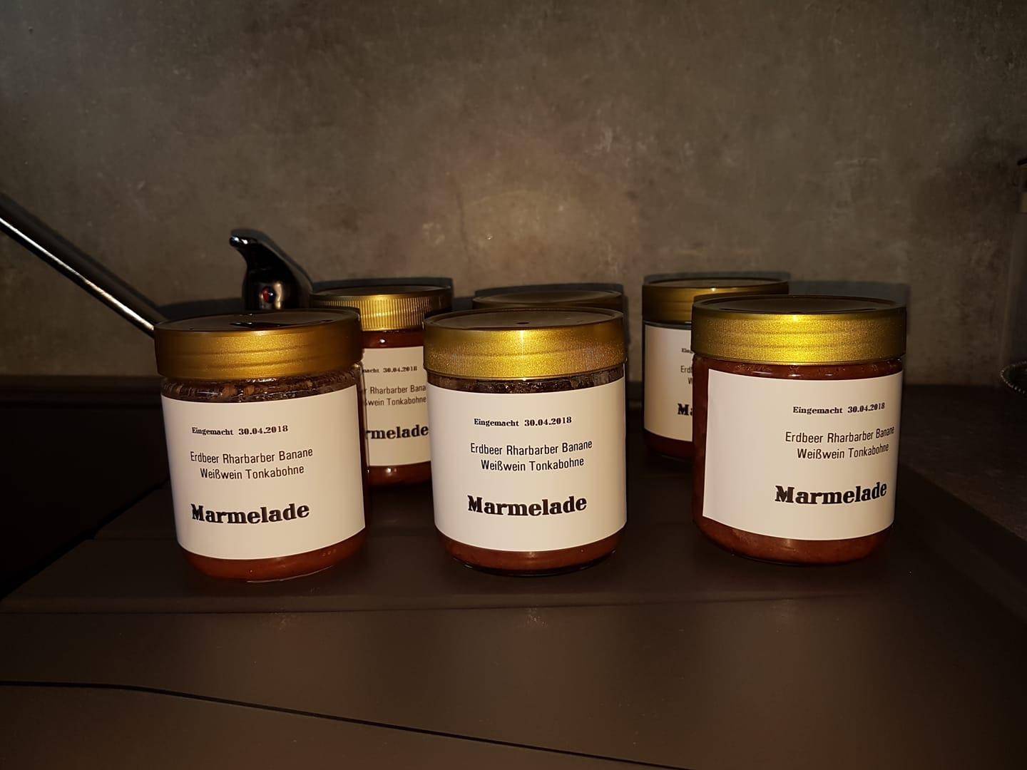 Erdbeer-Rhabarber-Banane-Weißwein-Tonkabohne Marmelade - Rezepte Cookeo | Krups